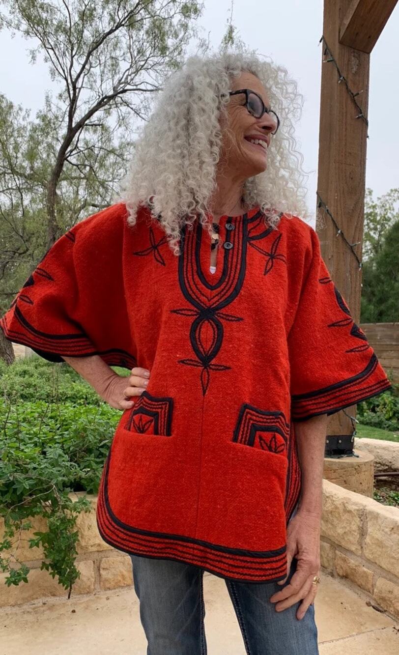 Colores del Pueblo Women's Serape Cloak OS Red Wool Guatemalan Ethnic
